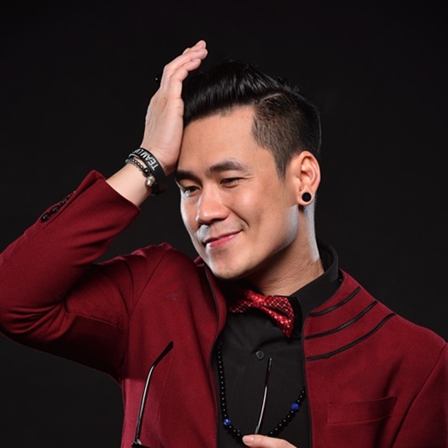 Ca sĩ Kh&aacute;nh Phương l&agrave; ai