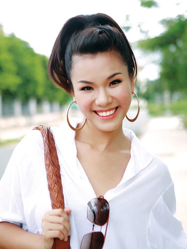 Ca sĩ Phương Vy bức x&uacute;c