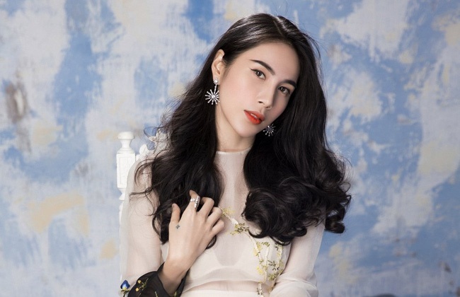 Ca sĩ Thủy Tiên với quá khứ đau buồn