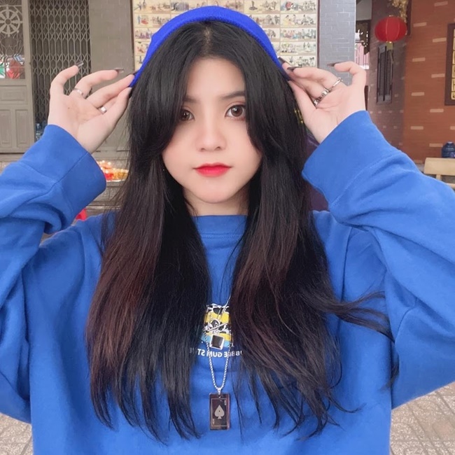 Cô nàng khá đa tài