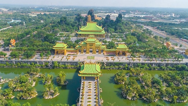 Cổng v&agrave;o KDL đại nam