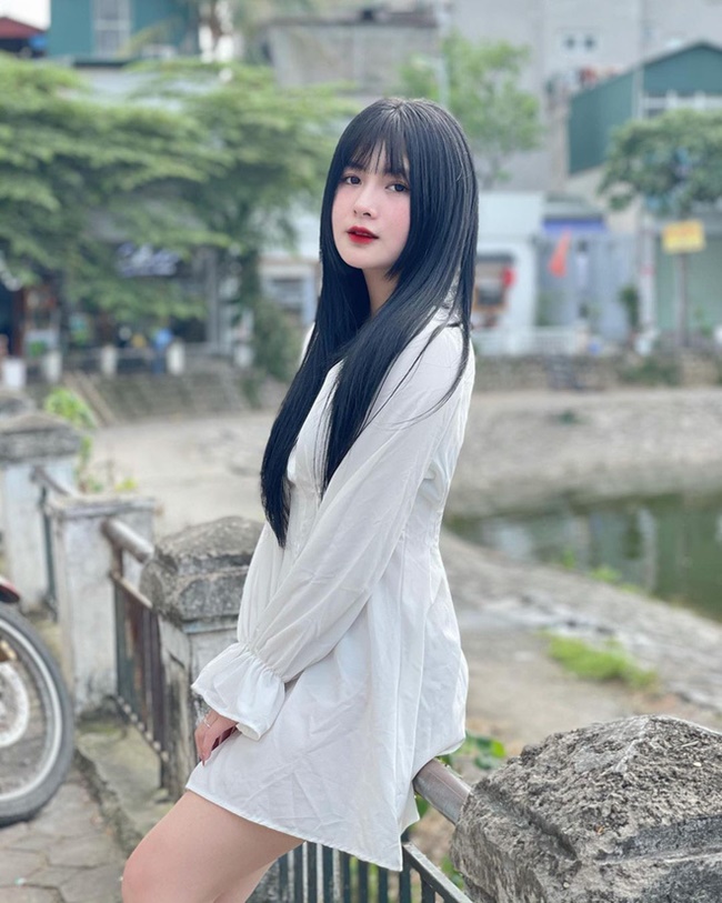 Tiểu sử Quỳnh Alee