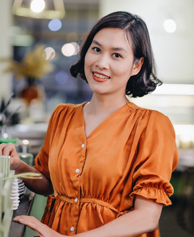 Tiểu sử H&agrave; Hương trong vai Nguyệt