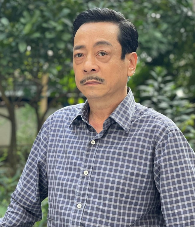 Nghệ sĩ Nhân Dân Hoàng Dũng