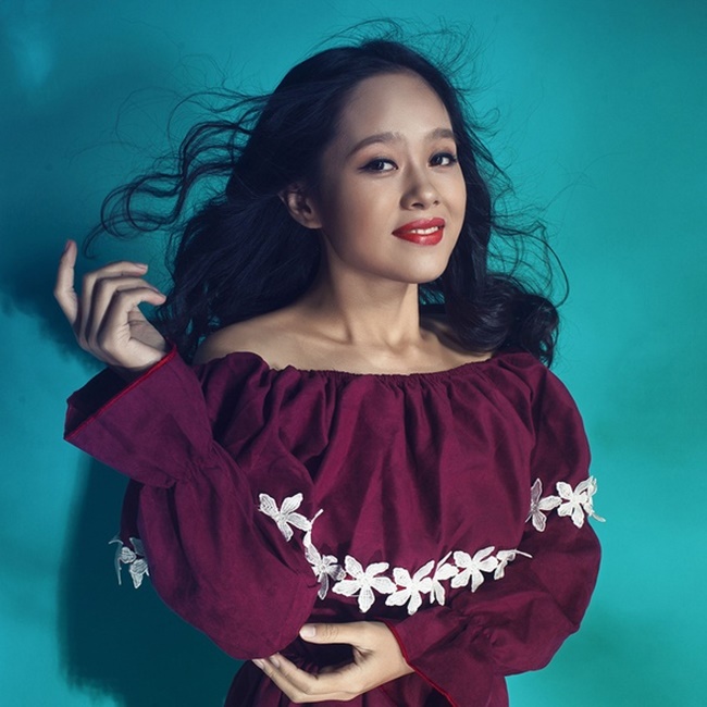 Ho&agrave;ng Quy&ecirc;n v&agrave; Chồng đường ai nấy đi.