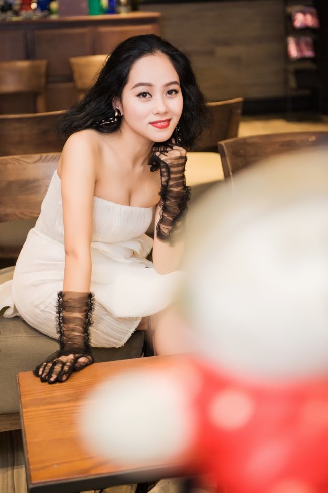 Ho&agrave;ng Quy&ecirc;n kh&aacute; th&acirc;n với Ido Yasuy