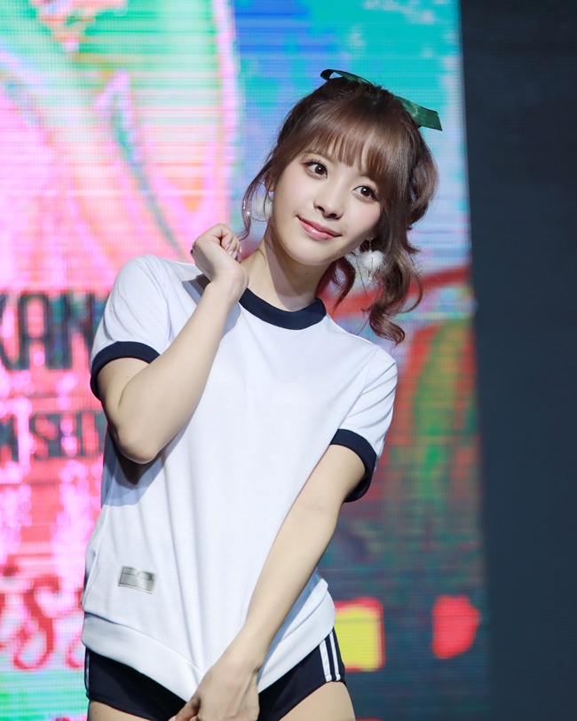 diễn vi&ecirc;n JAV Momonogi Kana