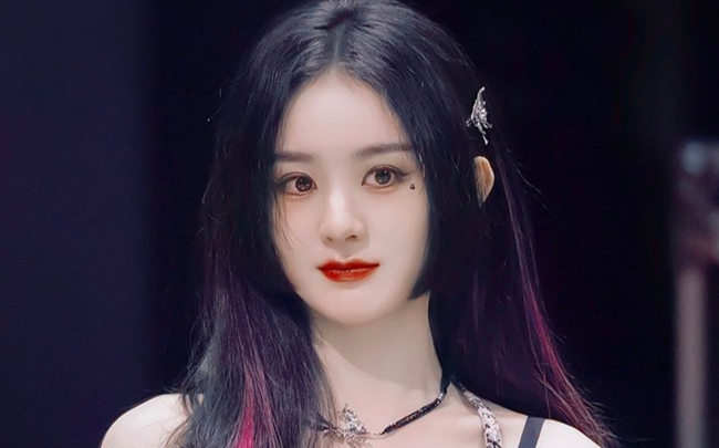 Triệu Lệ Dĩnh lộ ảnh nóng