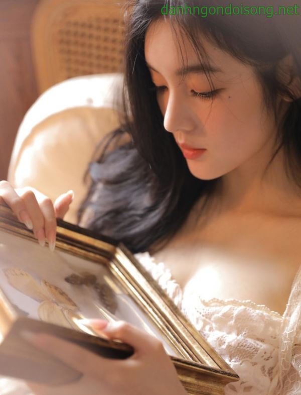 Top ảnh gái xinh đeo mắt kính dễ thương
