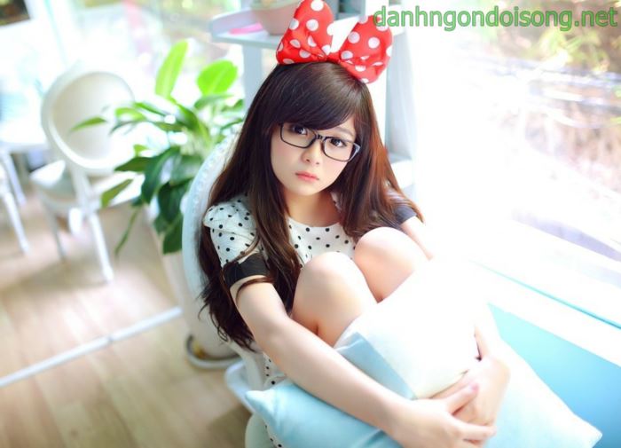 Top ảnh gái xinh đeo mắt kính dễ thương