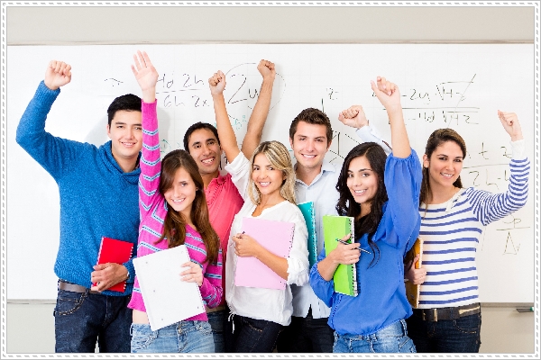 Học tiếng Đức v&agrave; học tiếng T&acirc;y Ban Nha