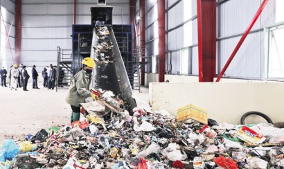 Dịch vụ thu gom rác thải xây dựng Hưng Phát giá rẻ, uy tín, an toàn