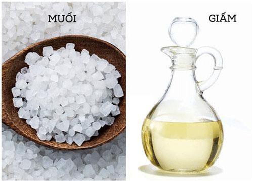 Khử m&ugrave;i bằng muối v&agrave; giấm ăn - phương ph&aacute;p truyền thống nhưng hiệu quả th&igrave; đ&aacute;ng kinh ngạc